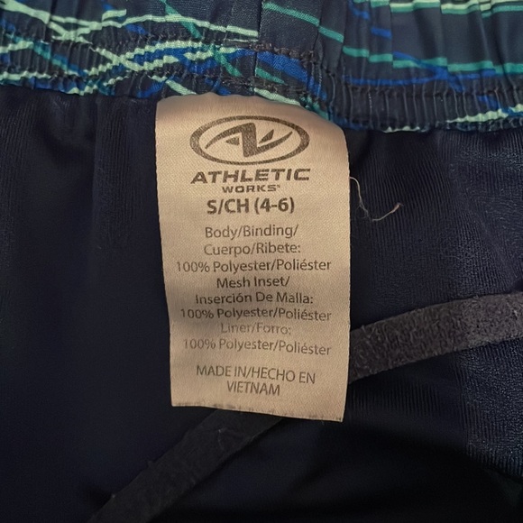 Blue Athletic Works Shorts - Picture 2 of 3